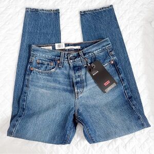Levi's Wedgie Icon Jean NWT